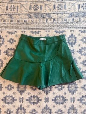 Green Vestique leather skirt